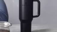 CES 2026: Ecoldbrew's Smart Thermos Lid Makes Fresh Cold Brew 